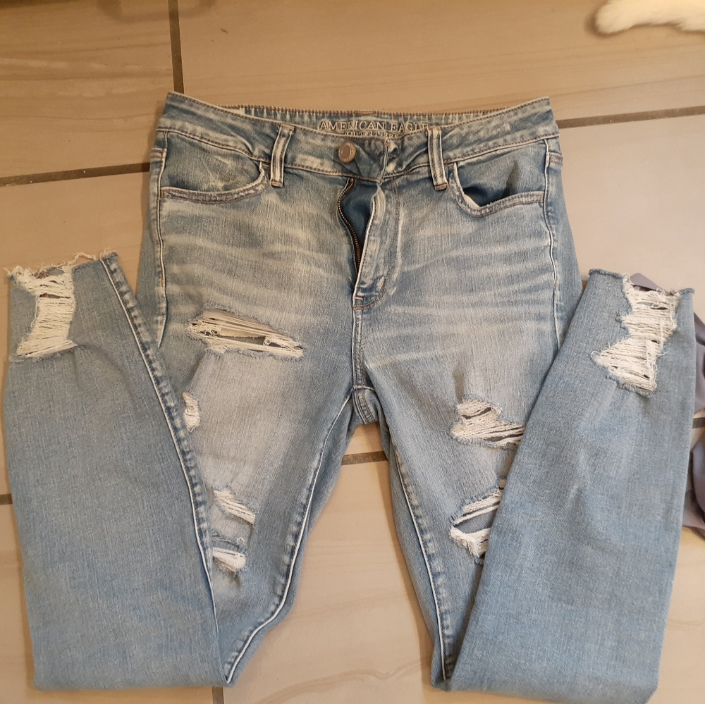 Ae high rise jeggings with cute ankle detail